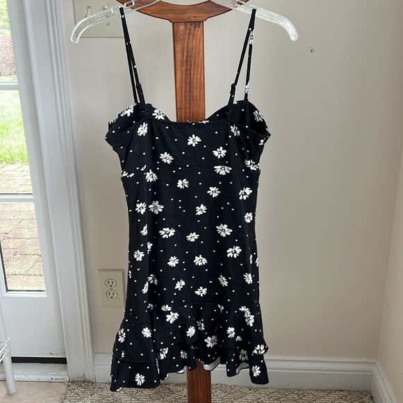 ASOS black and white floral print daisies 100% cotton sundress size 2 NWT - Picture 2 of 8